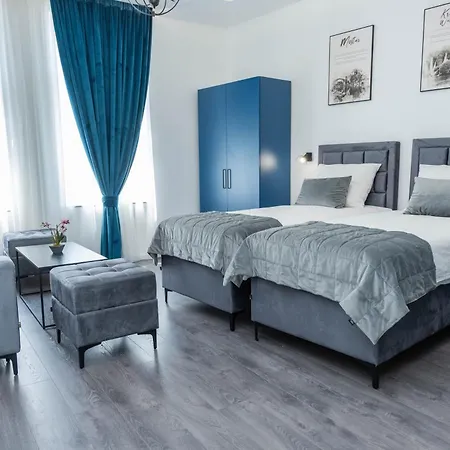 Апартаменты Azzurro *