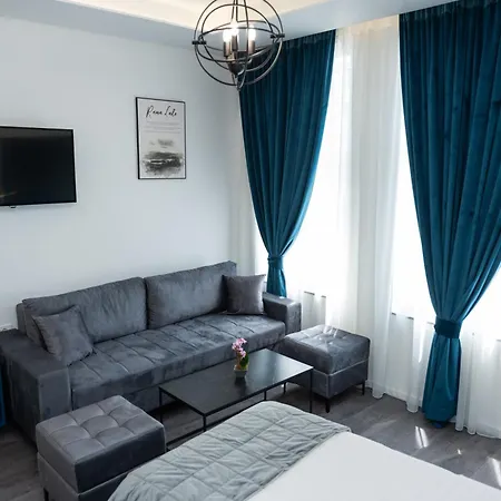 Апартаменты Azzurro *