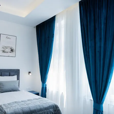 Azzurro Apartment *